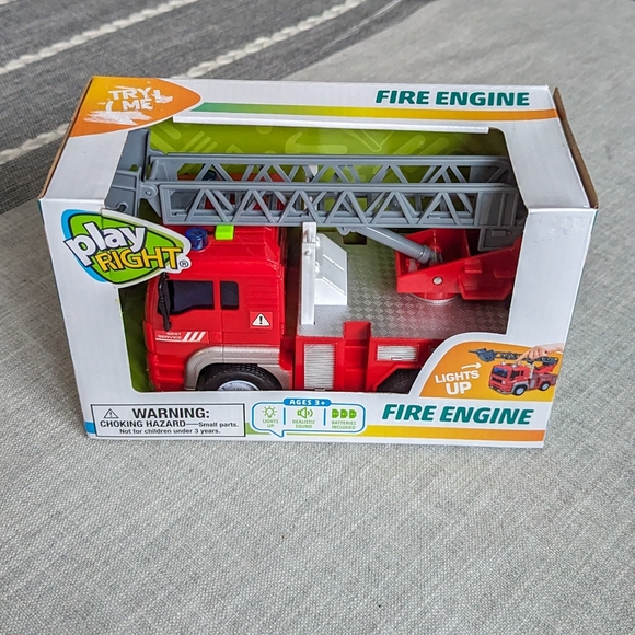 Play Right | Fire Engine with Lights & Sounds | Age 3+ - Picture 6 of 6